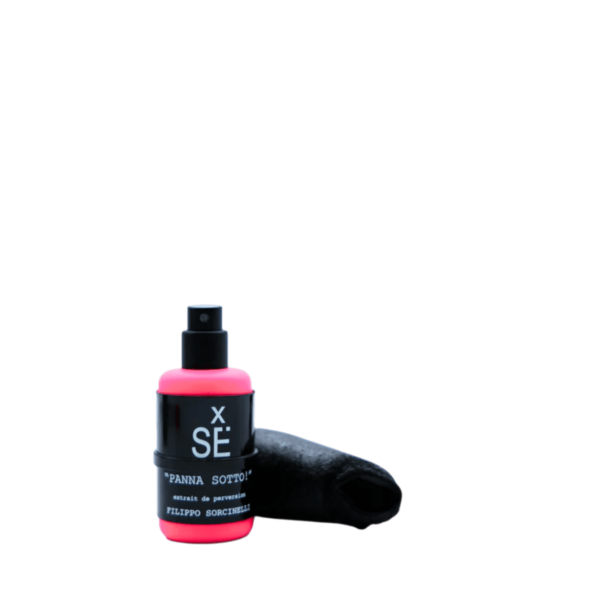 Flacone di profumo "PANNA-SOTTO!" di Filippo Sorcinelli con tappo spray, disponibile in confezione elegante.